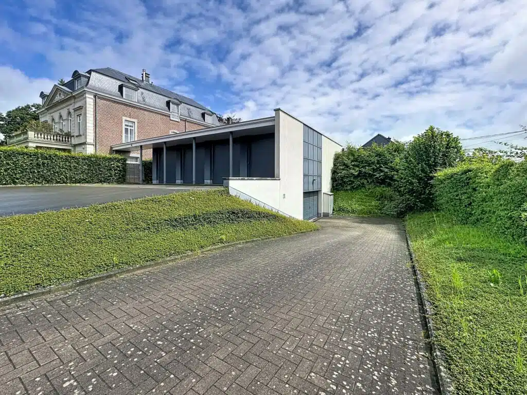 Domaine de Rouheid (Heusy) - Garage sécurisé pour une voiture - Heusy