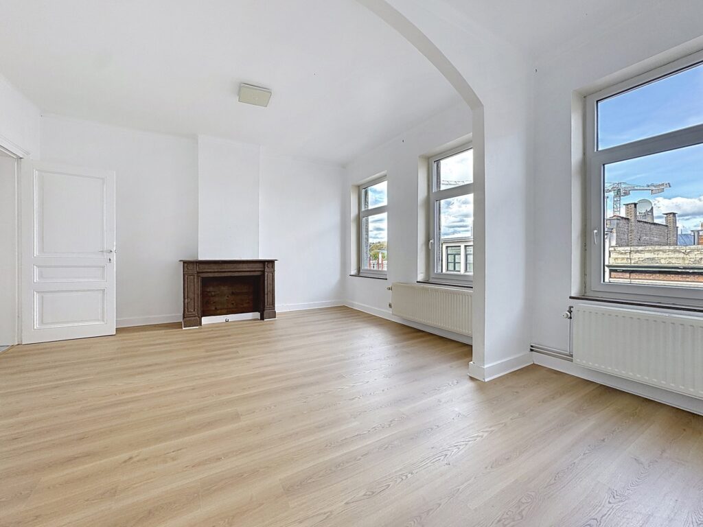 Duplex lumineux 3 chambres proche de la gare centrale