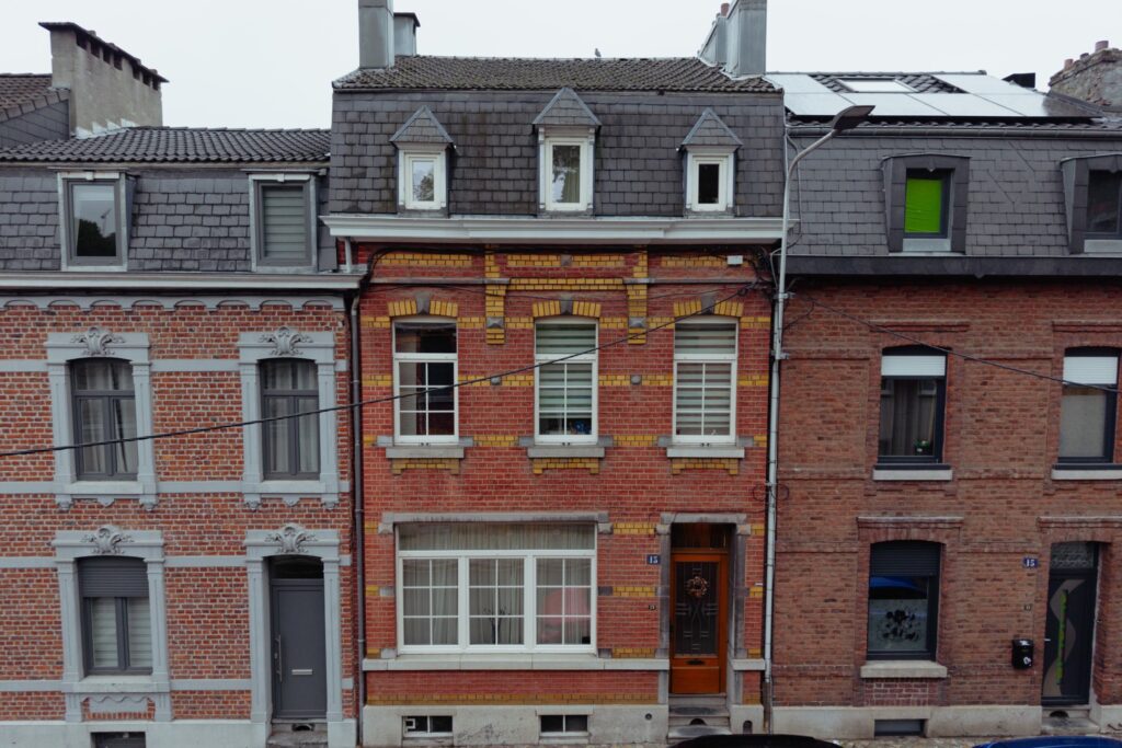 Charmante maison rénovée 4 chambres et jardin